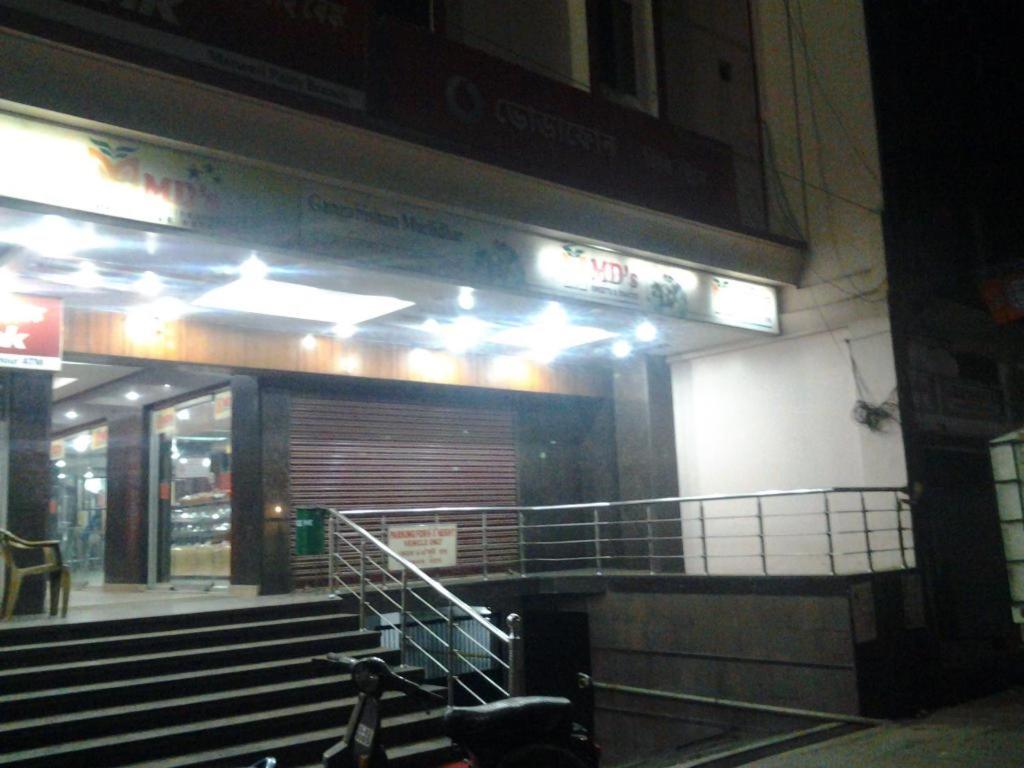 Hotel Md'S Continental Jorhāt Εξωτερικό φωτογραφία