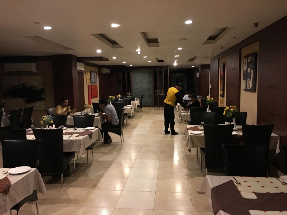 Hotel Md'S Continental Jorhāt Εξωτερικό φωτογραφία