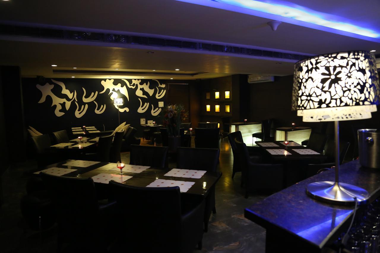 Hotel Md'S Continental Jorhāt Εξωτερικό φωτογραφία
